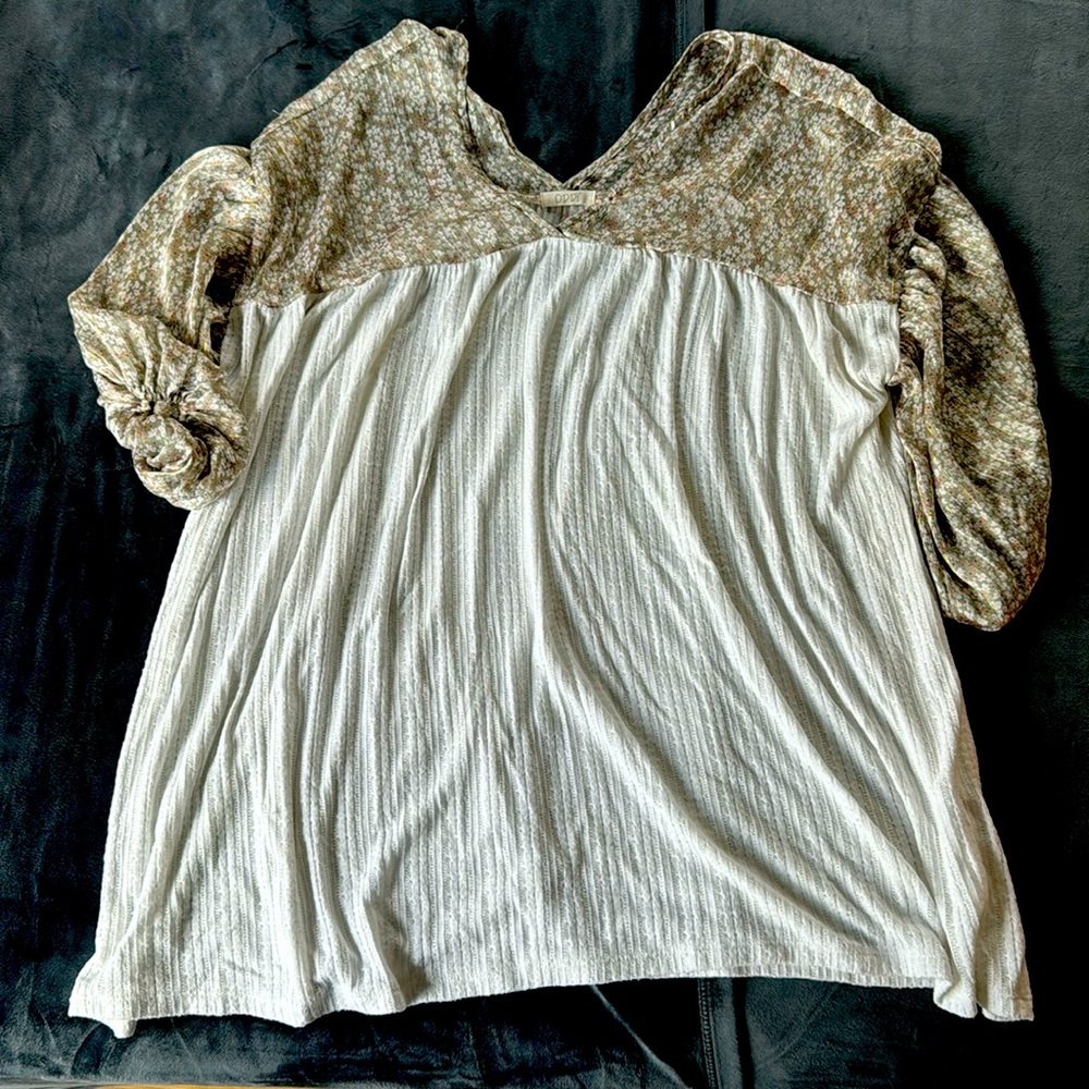 Flowy 1/4 sleeve shirt
